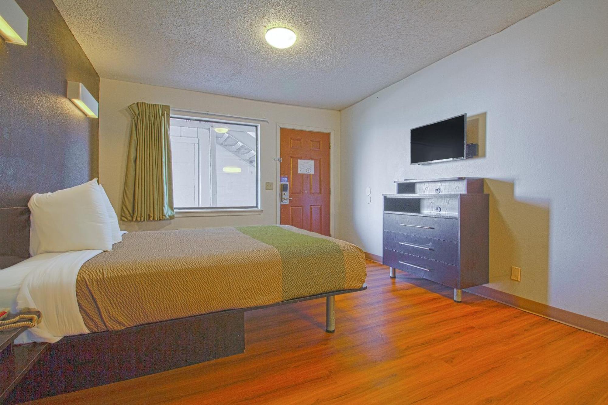 Studio Inn Extended Stay Oklahoma City Airport By Oyo Exterior foto